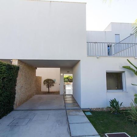 فيلا Harmony 4F House - Privat Heated Pool & Privacy & البوفيرا المظهر الخارجي الصورة