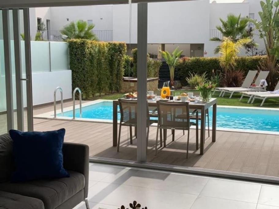 فيلا Harmony 4F House - Privat Heated Pool & Privacy & البوفيرا المظهر الخارجي الصورة