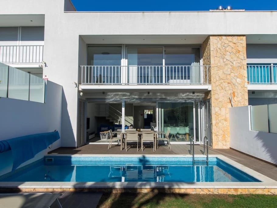 فيلا Harmony 4F House - Privat Heated Pool & Privacy & البوفيرا المظهر الخارجي الصورة