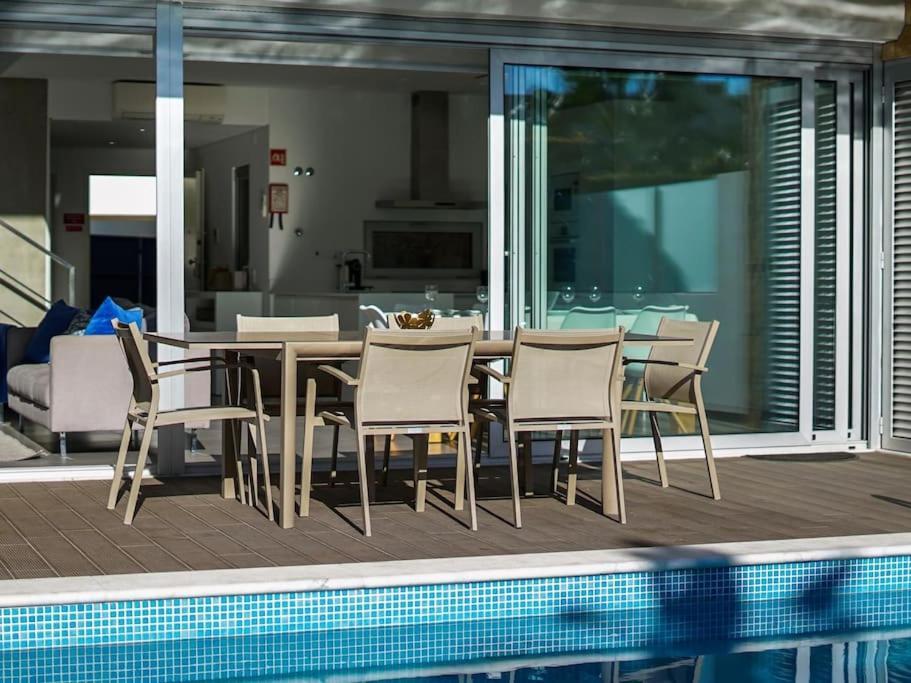 فيلا Harmony 4F House - Privat Heated Pool & Privacy & البوفيرا المظهر الخارجي الصورة