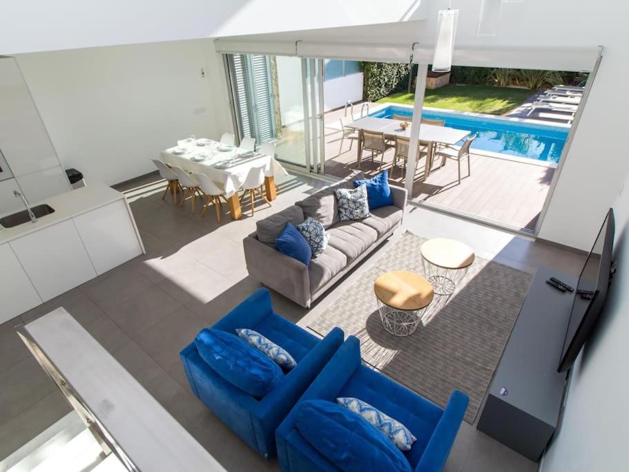 فيلا Harmony 4F House - Privat Heated Pool & Privacy & البوفيرا المظهر الخارجي الصورة