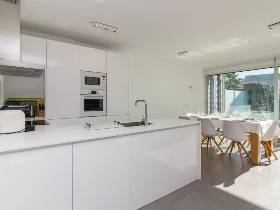 فيلا Harmony 4F House - Privat Heated Pool & Privacy & البوفيرا المظهر الخارجي الصورة