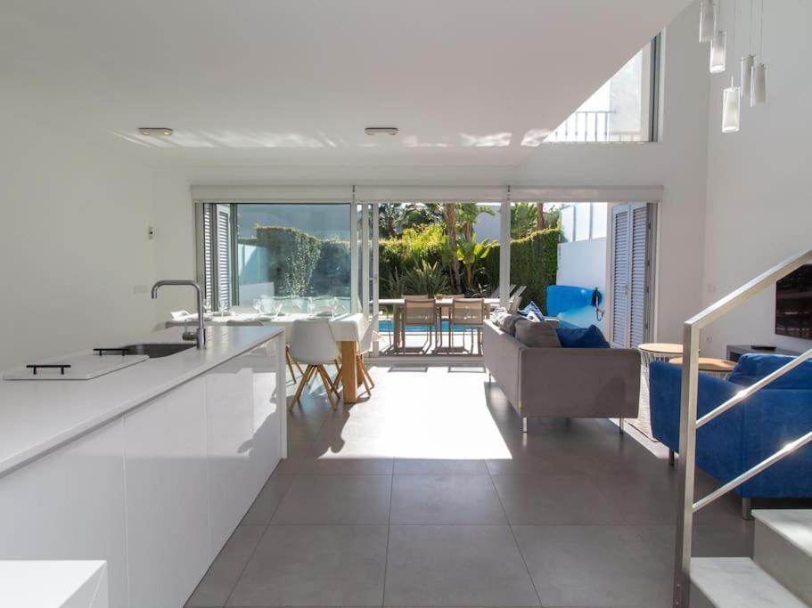 فيلا Harmony 4F House - Privat Heated Pool & Privacy & البوفيرا المظهر الخارجي الصورة